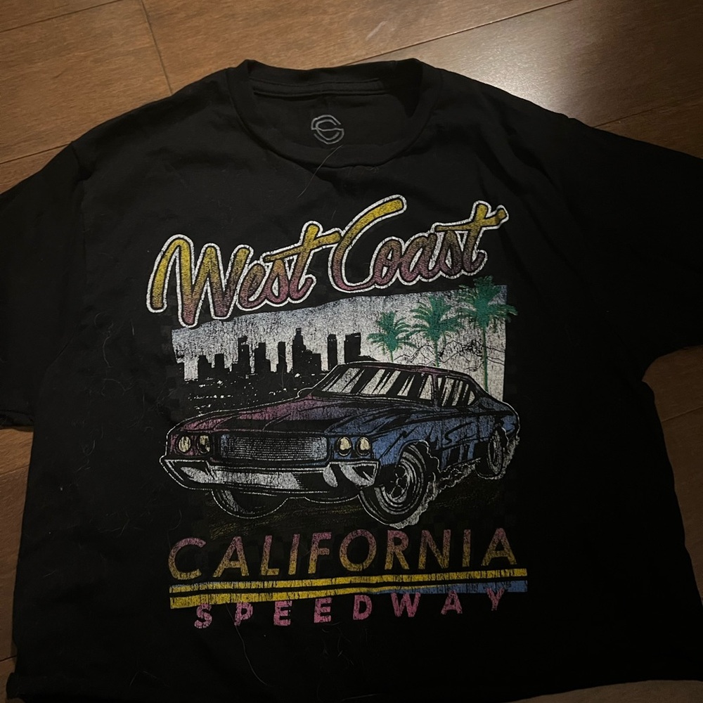 Cropped vintage tee